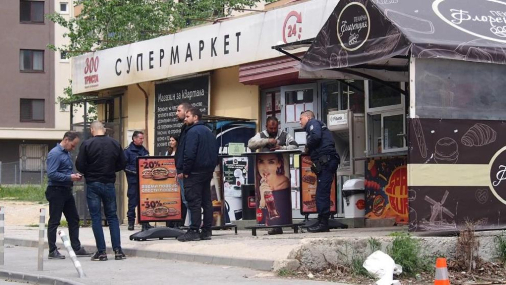 Жена от Литва намушка четирима души с нож в магазин във Варна