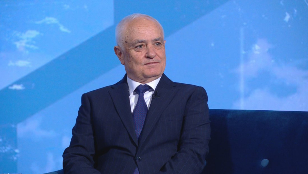 Запрянов: Удължителният бюджет е причината да няма военен парад тази година