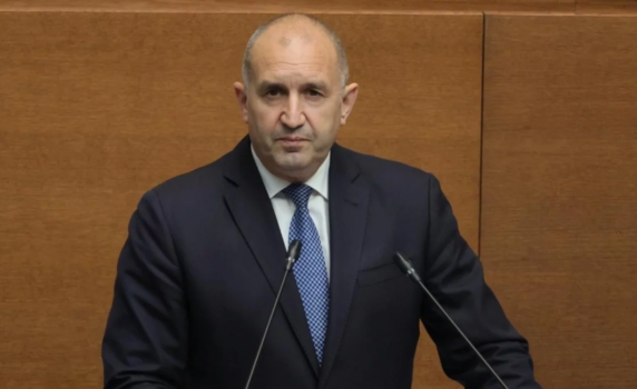 Румен Радев: Край на политическата криза. От понеделник започваме с мерки срещу цените и промени в съдебната власт
