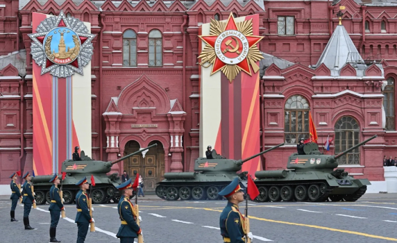 На живо – парадът на Червения площад в Москва за Деня на победата
