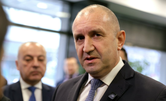 Радев: Старата власт ни остави вересиите на олигархията, спираме ръста на заплатите на политиците