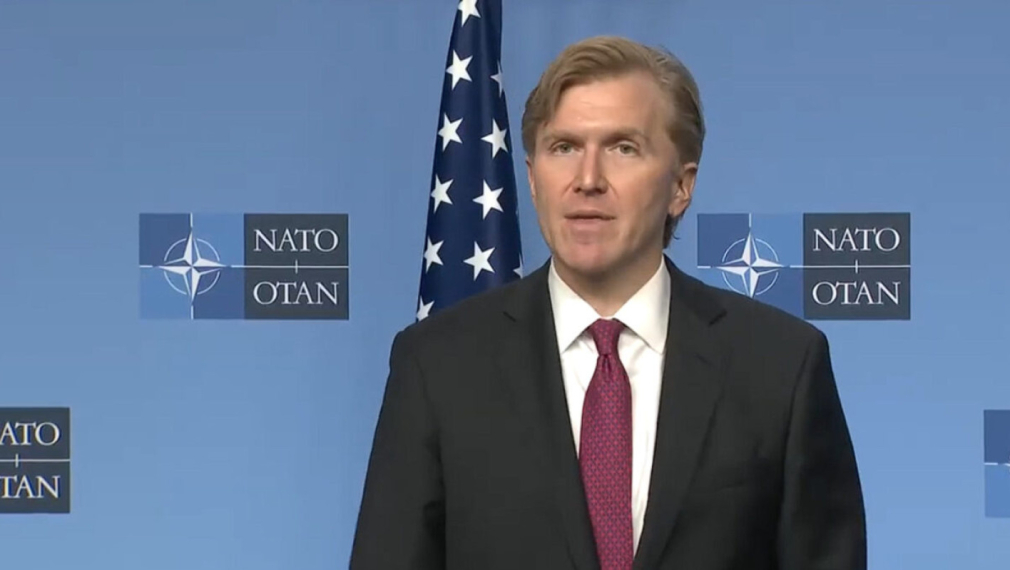 САЩ замразява военното си сътрудничество с Канада