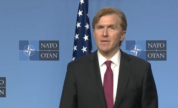 САЩ замразява военното си сътрудничество с Канада