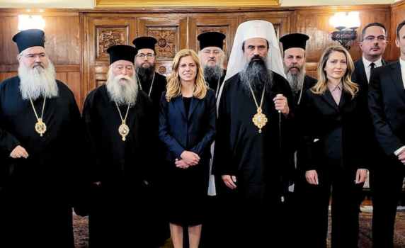 Доцова получи благословия от патриарха, обсъдиха вероучението в училищата