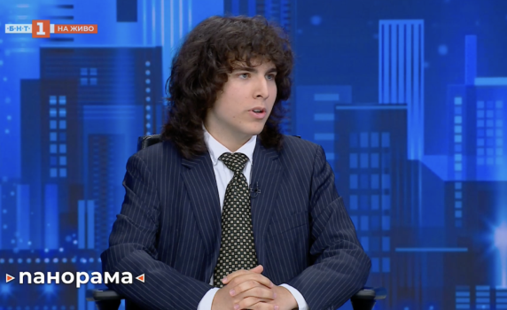 Светът между илюзията и реалността: ученикът от НГДЕК Симеон Кърджиев спечели златен медал по философия