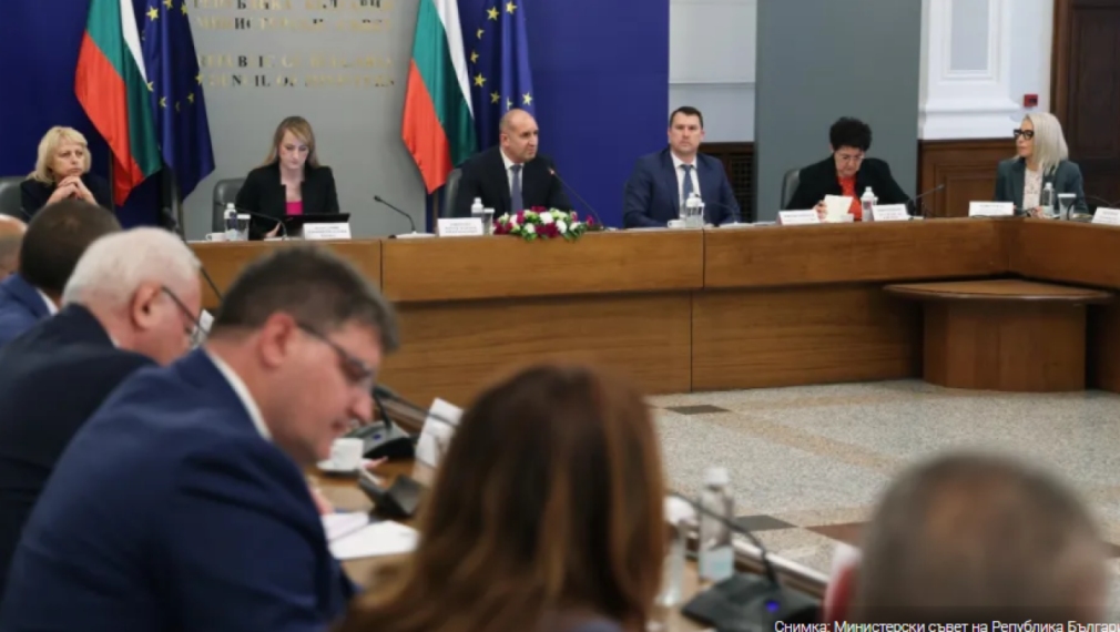 Румен Радев призова областните управители да реагират по-бързо и адекватно при бедствия