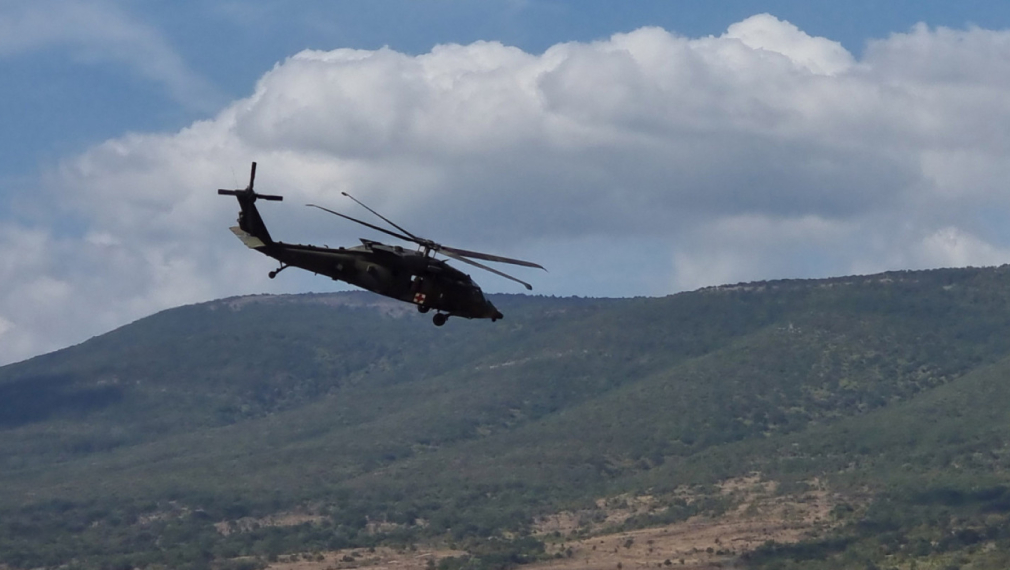 Американски военни хеликоптери ще прелитат над България