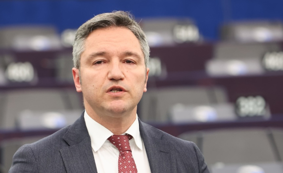 Вигенин: Да опростим правилата не само за бизнеса, а и за хората