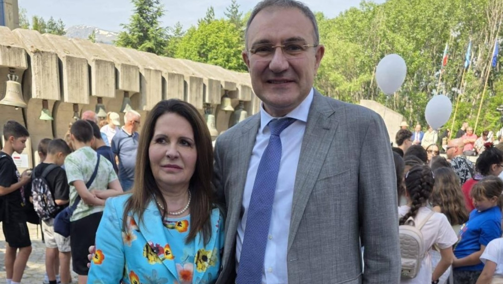 Борислав Гуцанов: "Знаме на мира" е велика идея на Людмила Живкова. Дъщеря ѝ Евгения ѝ вдъхна нов живот