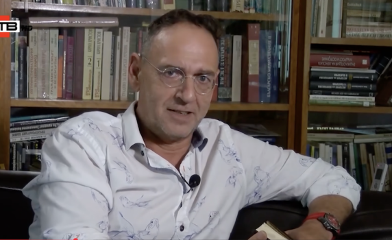 In memoriam: Любен Дилов-син разказва спомени за Тончо Жечев, социализма и прехода