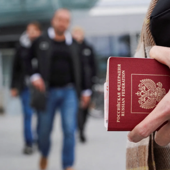 България не се присъедини към 11 държави от ЕС, които искат спиране на шенгенските визи за руснаци