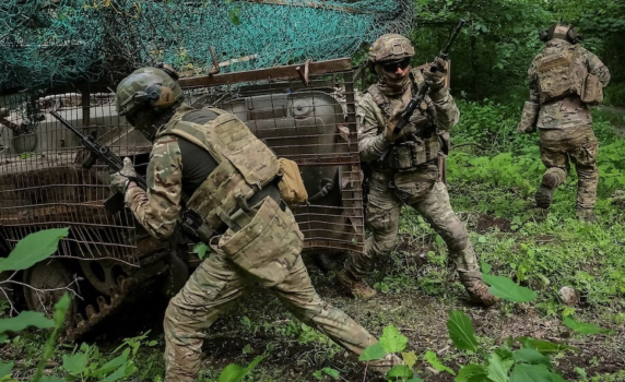 ЕС обмисля да ограничи закрилата за украинските мъже в наборна възраст