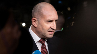 Румен Радев: Изплуваха неплатени фактури за над 2,2 млрд. евро, това е скрит дефицит