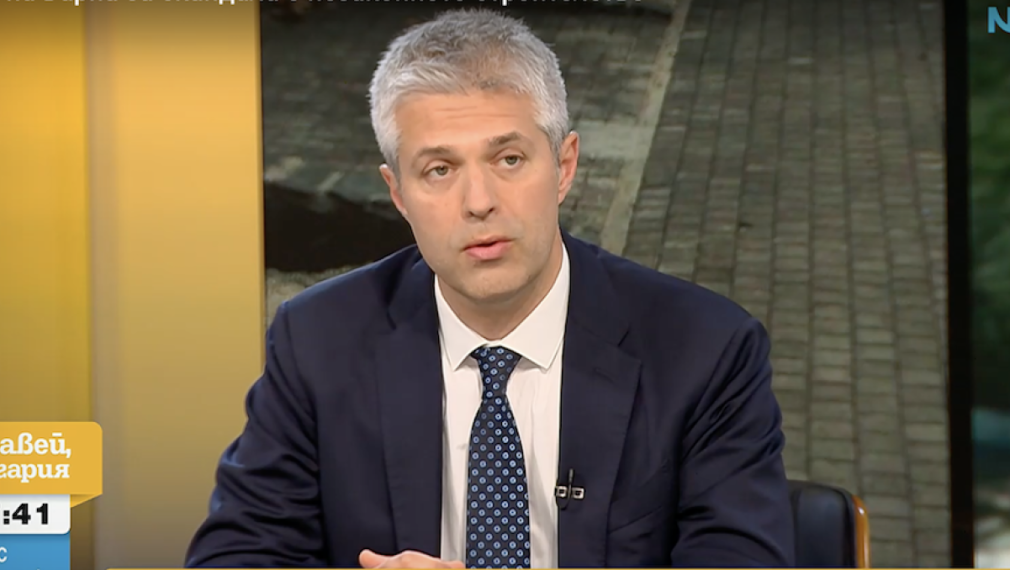 Коцев пак се оплете в лъжи за незаконния украински град, обвини държавата и ДАНС