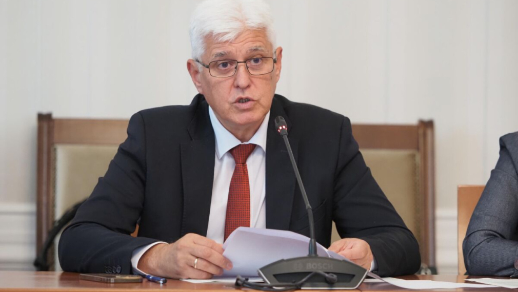 Димитър Стоянов: Абсурдно е България да изпраща хора на бойното поле в Украйна. Помощта от армейските ни резерви приключва, за да има за нас