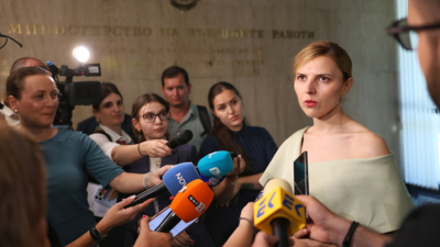 Външният министър: Има единна позиция на правителството за Украйна - войната няма да се реши на бойното поле, време е за преговори