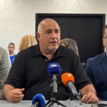 Борисов: България продава оръжия за Украйна, не подарява. Очаквах Кандев, като каза „А“, да каже и „Б“