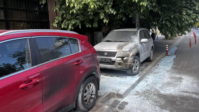 Запалиха автомобили на българското посолство в Скопие. МВнР: Това е демонстративен акт на агресия