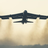 Бомбардировач B-52 се разби след излитане в Калифорния, осем души са загинали