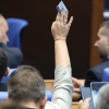 Депутатите замразиха заплатите си на €4236 с пълно мнозинство