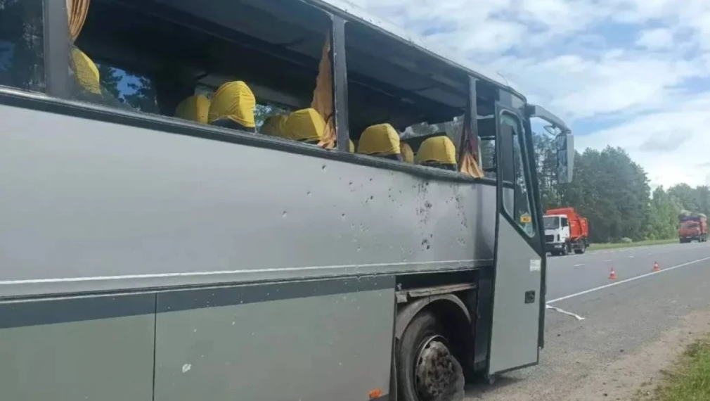 Украински войски атакуваха автобус с деца от Беларус в Брянска област, има жертва и ранени
