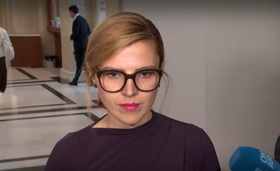Велислава Петрова: Не подкрепяме санкциите на ЕС срещу руския патриарх Кирил