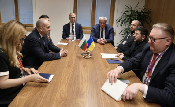 Зеленски поиска среща с Радев в Брюксел, говориха си за енергетика