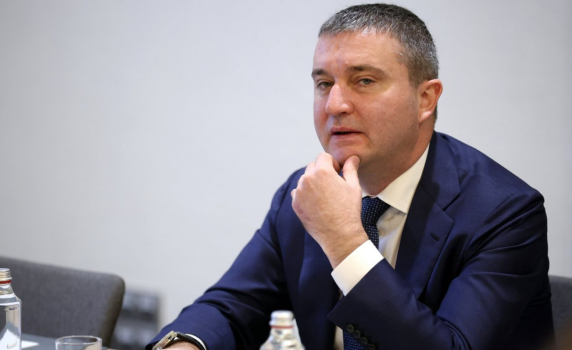 Владислав Горанов: Бюджетът не може да се спаси без непопулярни мерки, текущите разходи вече се плащат с дълг