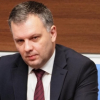 Министър Найденов поиска проверка за съдебната реабилитация на педофил, назначен в училище