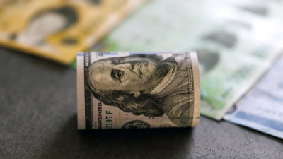 "Ройтерс": Централните банки се отдръпват от долара. Златото става ключов резерв в многополюсния свят