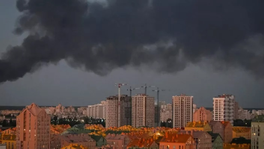 Русия нанесе масиран ответен удар по Украйна. Най-малко осем души са загинали в Киев