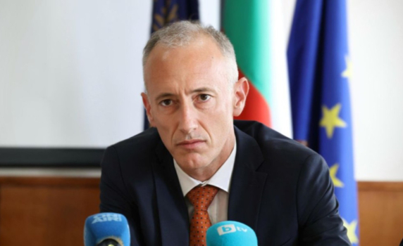 Красимир Вълчев: Близо 50% са с двойка на математиката. Децата са в допаминов капан