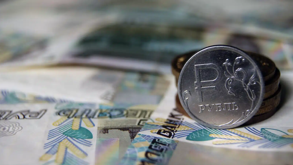 Oфициaлнo: Цифpoвaтa pyблa cтapтиpa oт 1 ceптeмвpи