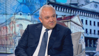 Демерджиев: Десислава Атанасова е ползвала два паспорта - дипломатически и личен. Унищожила е втория по свое желание през април
