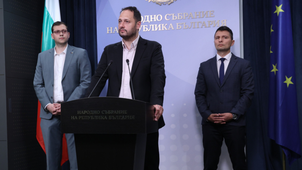Промени в изборния кодекс: ПБ предлагат само с машини в големите секции и без район "Чужбина"