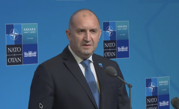 Радев на срещата на НАТО: Западът се опитва да победи най-голямата ядрена сила. Нужна е дипломация, а не ескалация