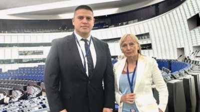 Елена Йончева и Танер Кабилов вече са част от групата на Европейските консерватори и реформисти в ЕП