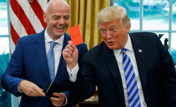 ФИФА не опрости жълтия картон на французина Олисе, но отмени червения на американеца Балогун по нареждане от Тръмп