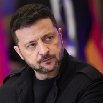 Зеленски сменя премиера на Украйна и шефовете на силовите структури