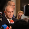 Радев: Няма противоречие в позицията на правителството за войната в Украйна