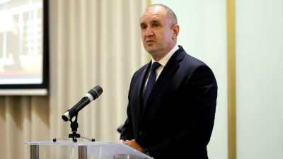 Радев: Идват нови американски самолета-цистерни, предлагаме да бъдат разположени в Безмер