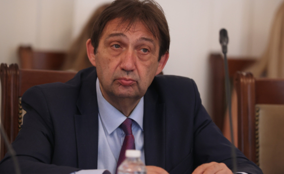 Шишков: Няма да прекратяваме старите договори за пътно строителство, но ще засилим контрола