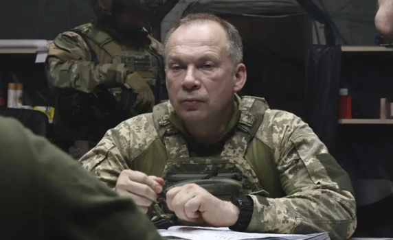 Зеленски търси наследник на Сирски, Генералният щаб отрече, че главнокомандващият е уволнен
