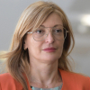 "Политико": Захариева ще проучва настроенията на България спрямо Украйна