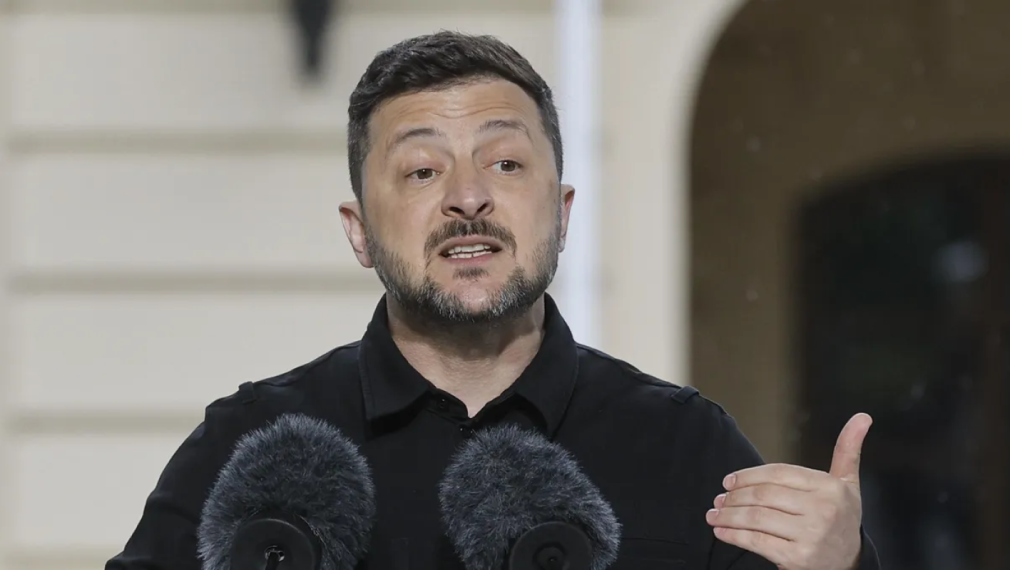 Зеленски поиска от новите военни ръководители „нормално публично лице“ на мобилизацията