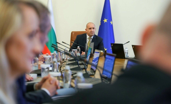 Румен Радев: Прокуратурата пречи на разплитането на голямата политическа корупция