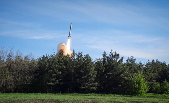 Русия нанесе масиран удар по военни обекти в Киев, Лвов и още пет украински области