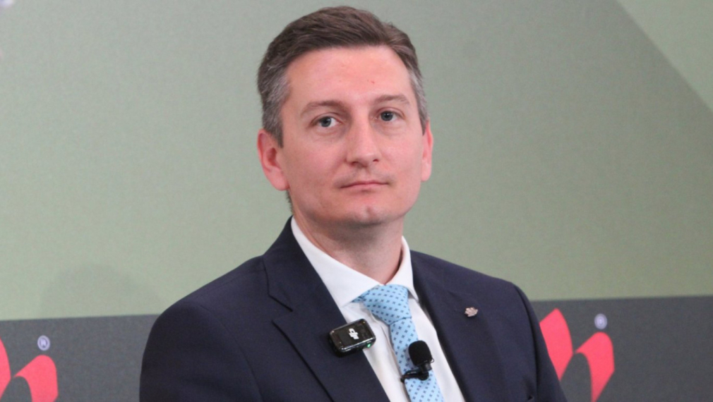 Министърът на иновациите:: За пет години 31% от обществените поръчки за близо 17 млрд. евро са минали без конкуренция. 250 политици са свързани с фирми изпълнители