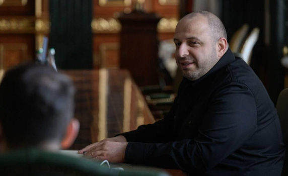 Кримският татарин Рустем Умеров застава начело на украинското разузнаване