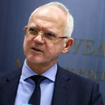 Асен Василев с Пеевски и Борисов ни докараха до невиждан дефицит, а сега критикуват ПБ, че го сваля до 5,7%. Нужни са реформи